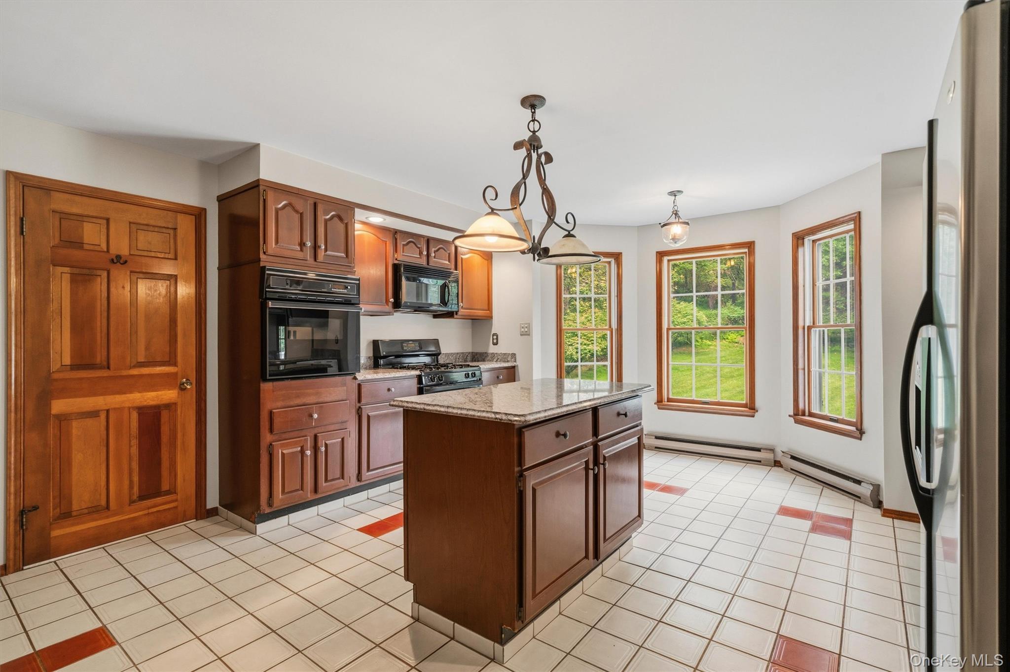 9 3rd Street Property Photo 7