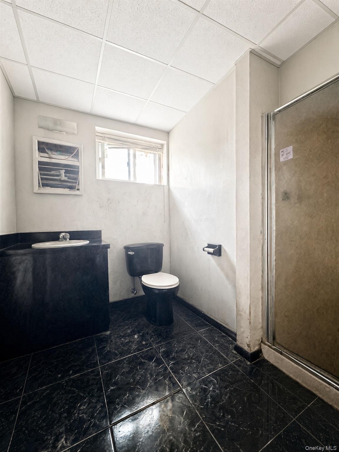 15 Laurelton Road Property Photo 16