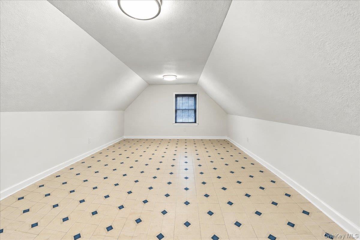 183 Saratoga Avenue Property Photo 22
