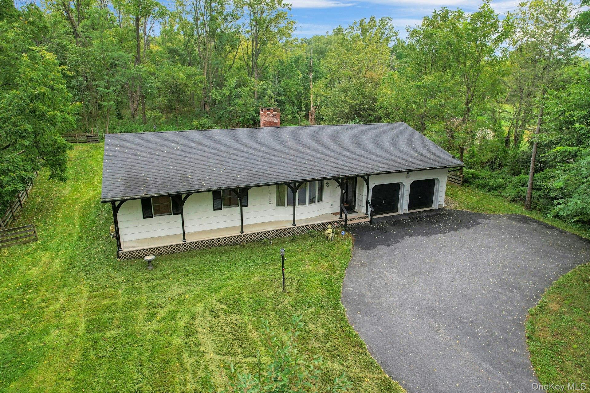30 Pumpkin Hill Road Property Photo 3