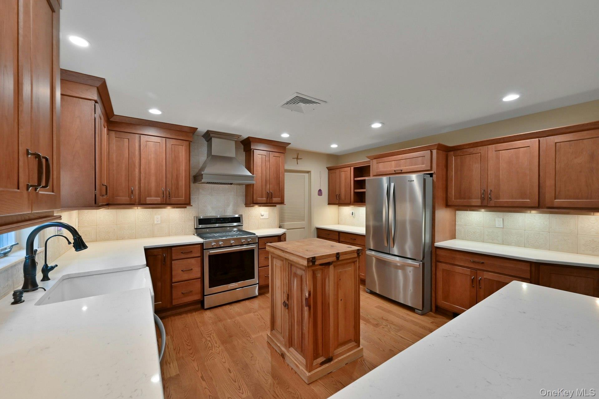 30 Pumpkin Hill Road Property Photo 6