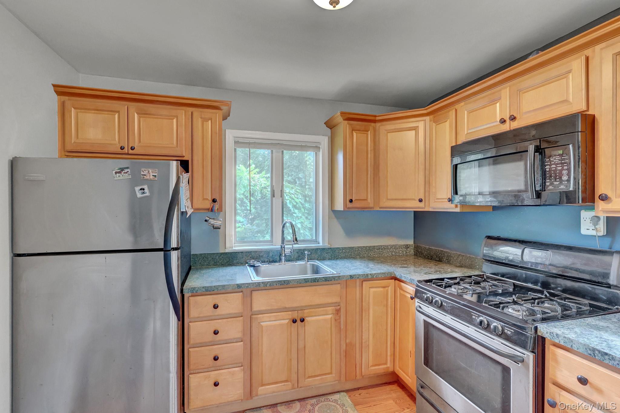 130 Hawthorne Road Property Photo 5