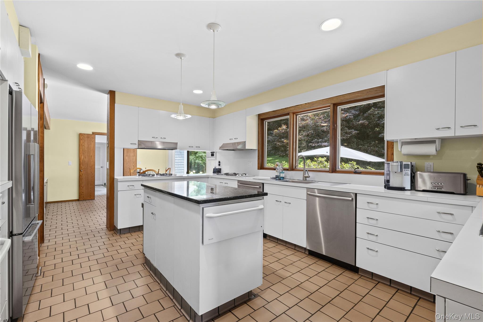 25 Charles Road Property Photo 8