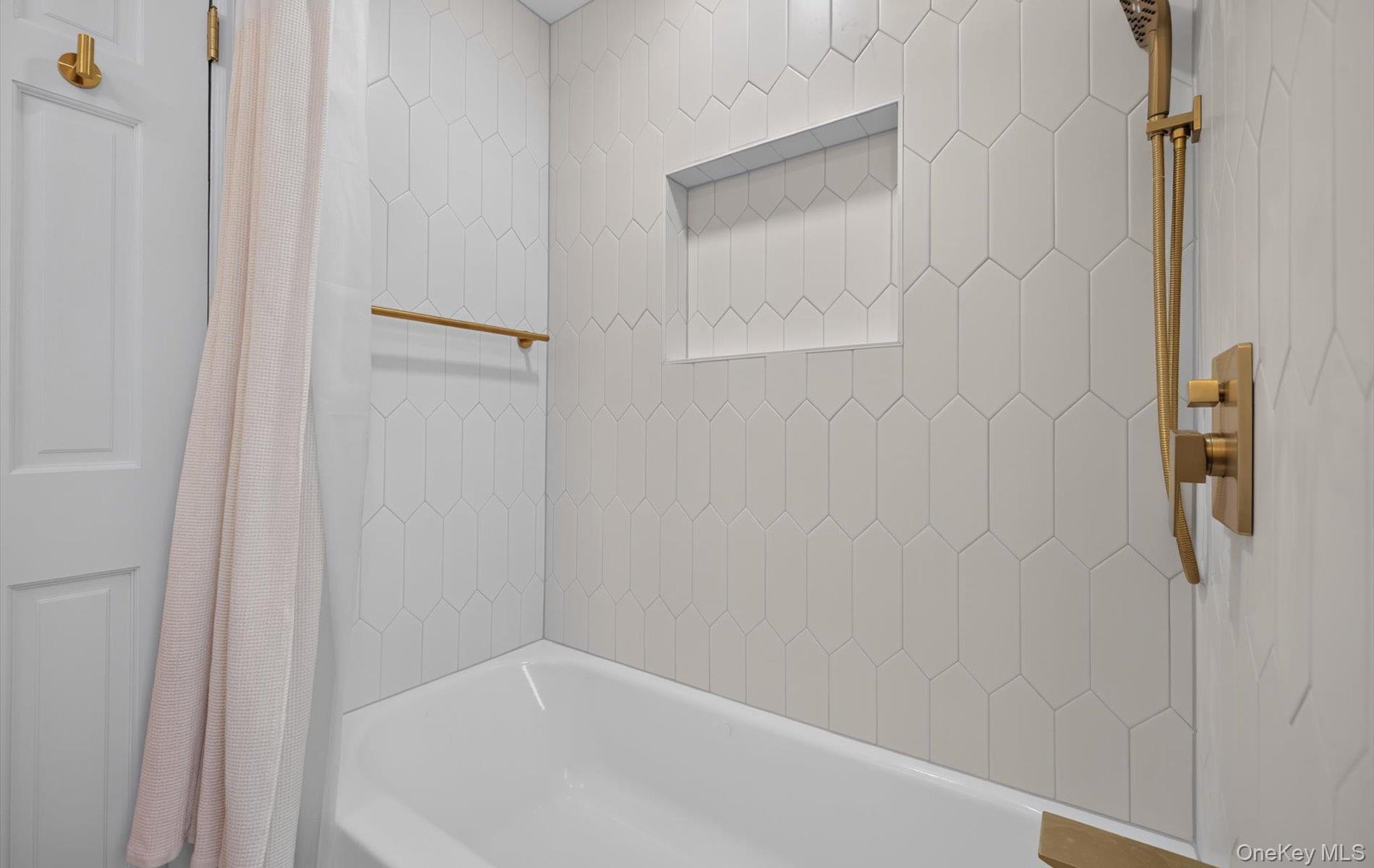 11 White Street Property Photo 20