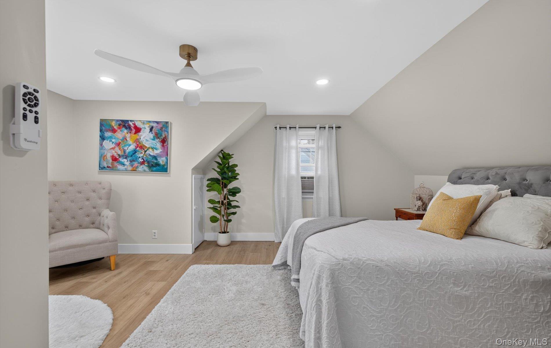 11 White Street Property Photo 24