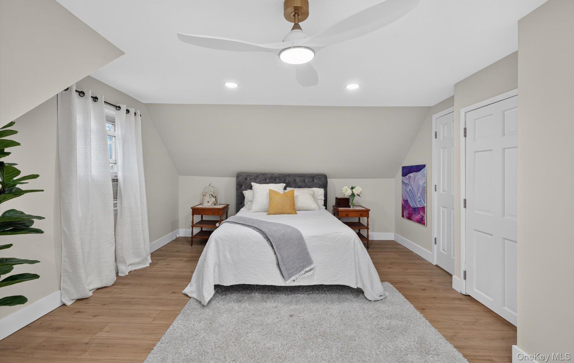 11 White Street Property Photo 25