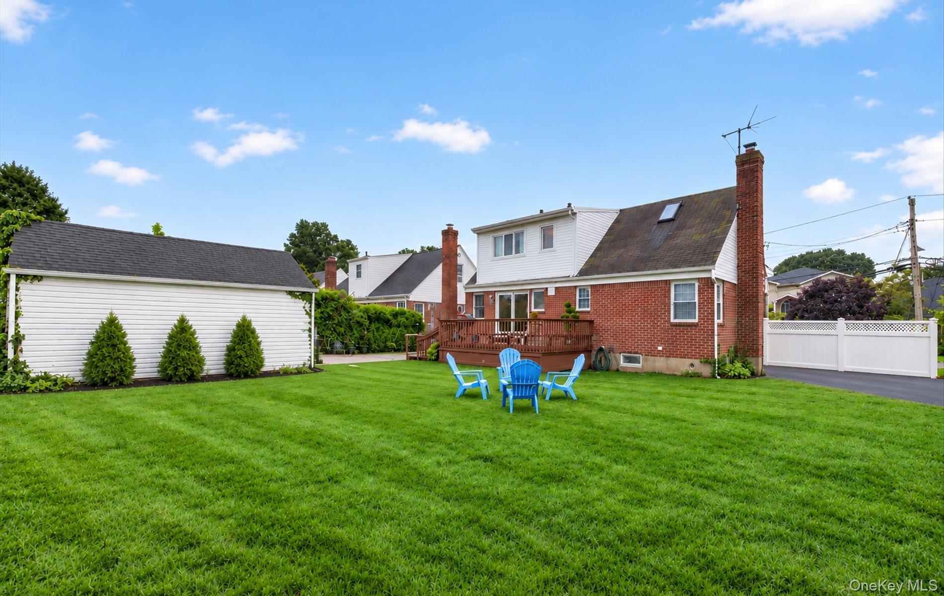 11 White Street Property Photo 34