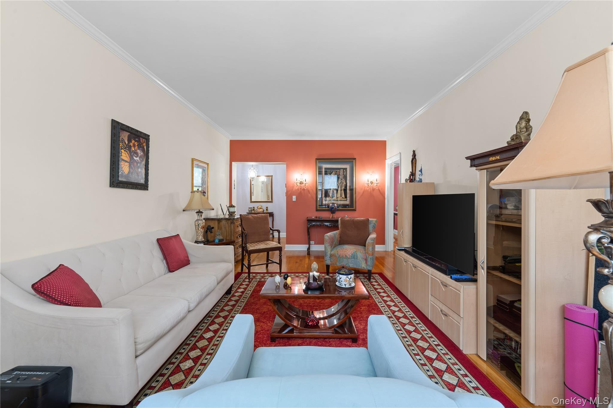 78-10 34 Avenue 4j Property Photo 3