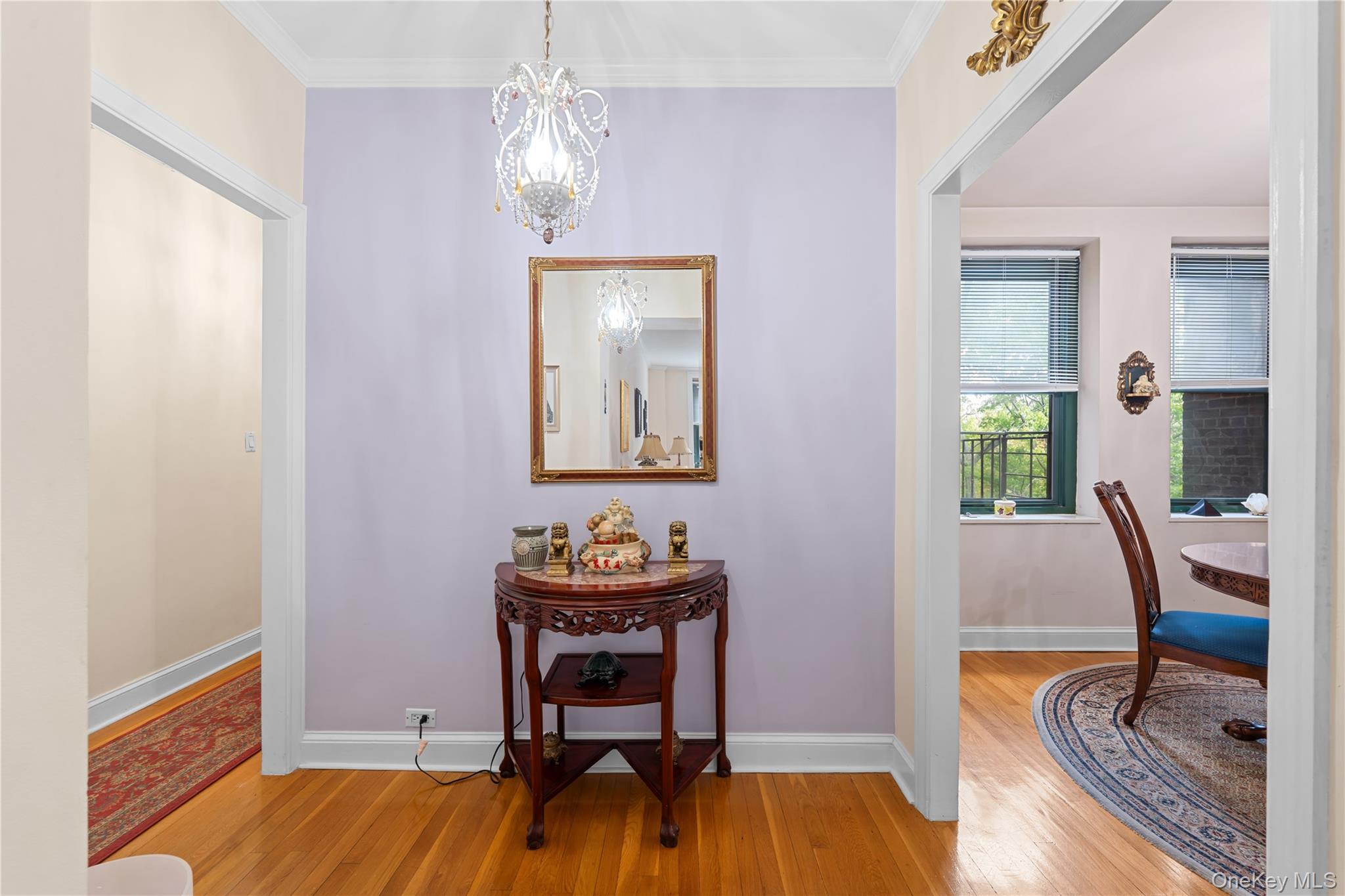 78-10 34 Avenue 4j Property Photo 4