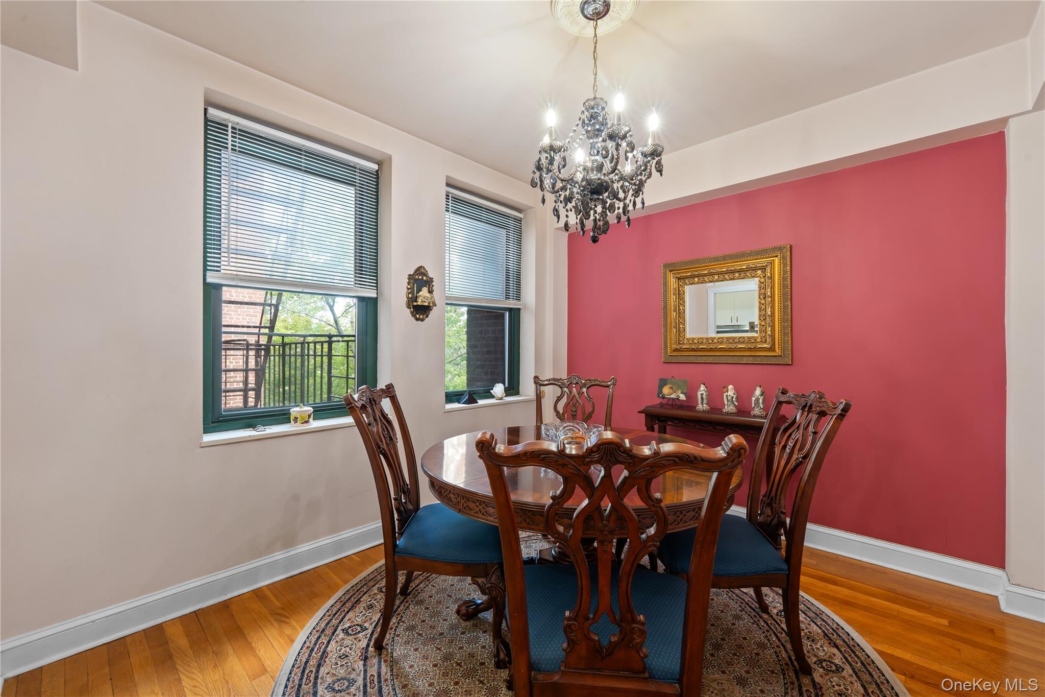 78-10 34 Avenue 4j Property Photo 6