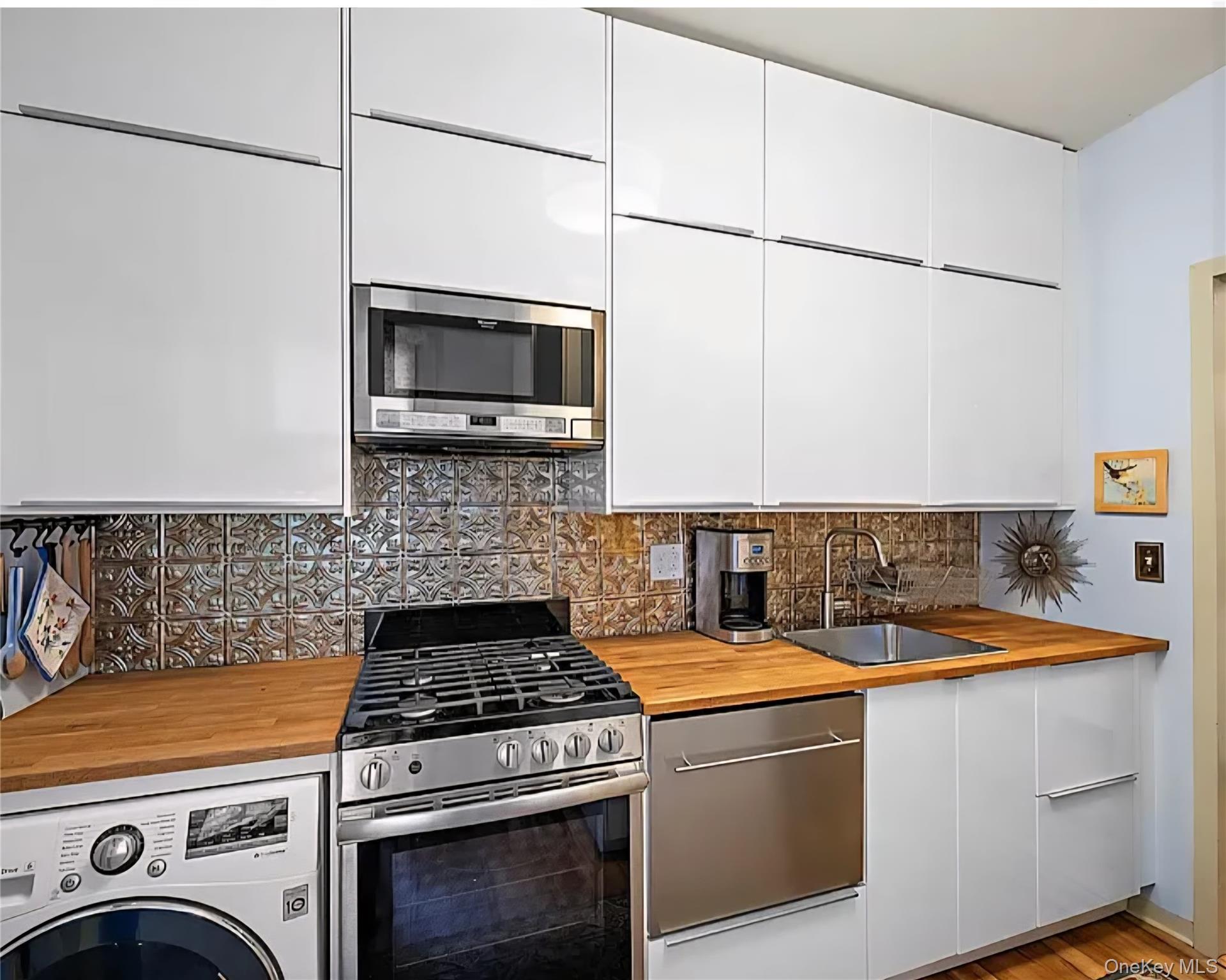 1175 Anderson Avenue 2e Property Photo 5
