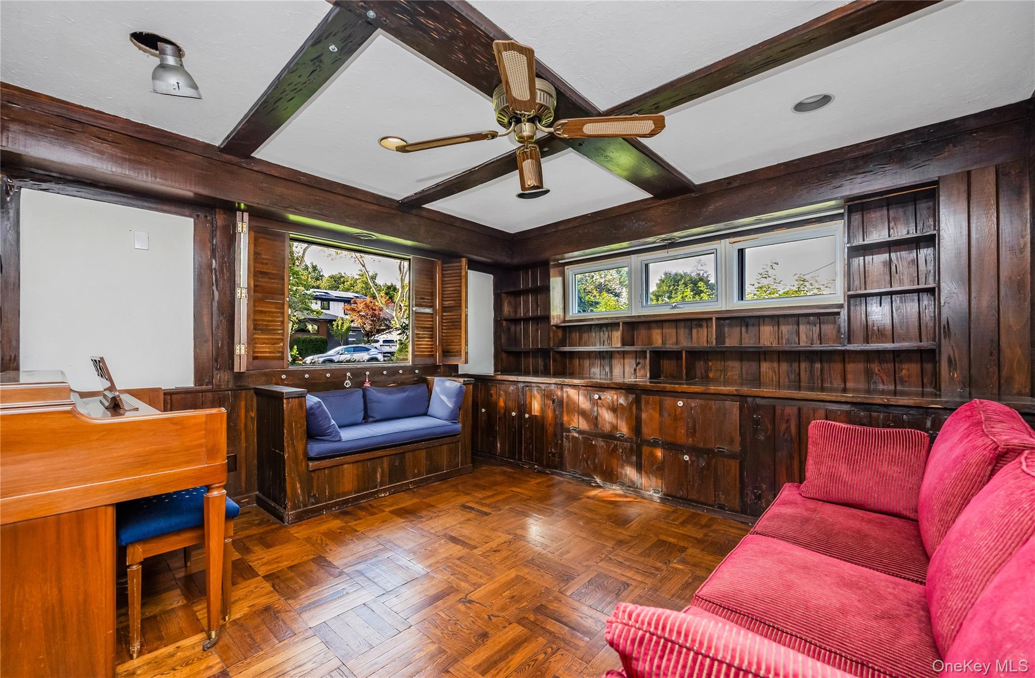 29 Randy Lane Property Photo 8