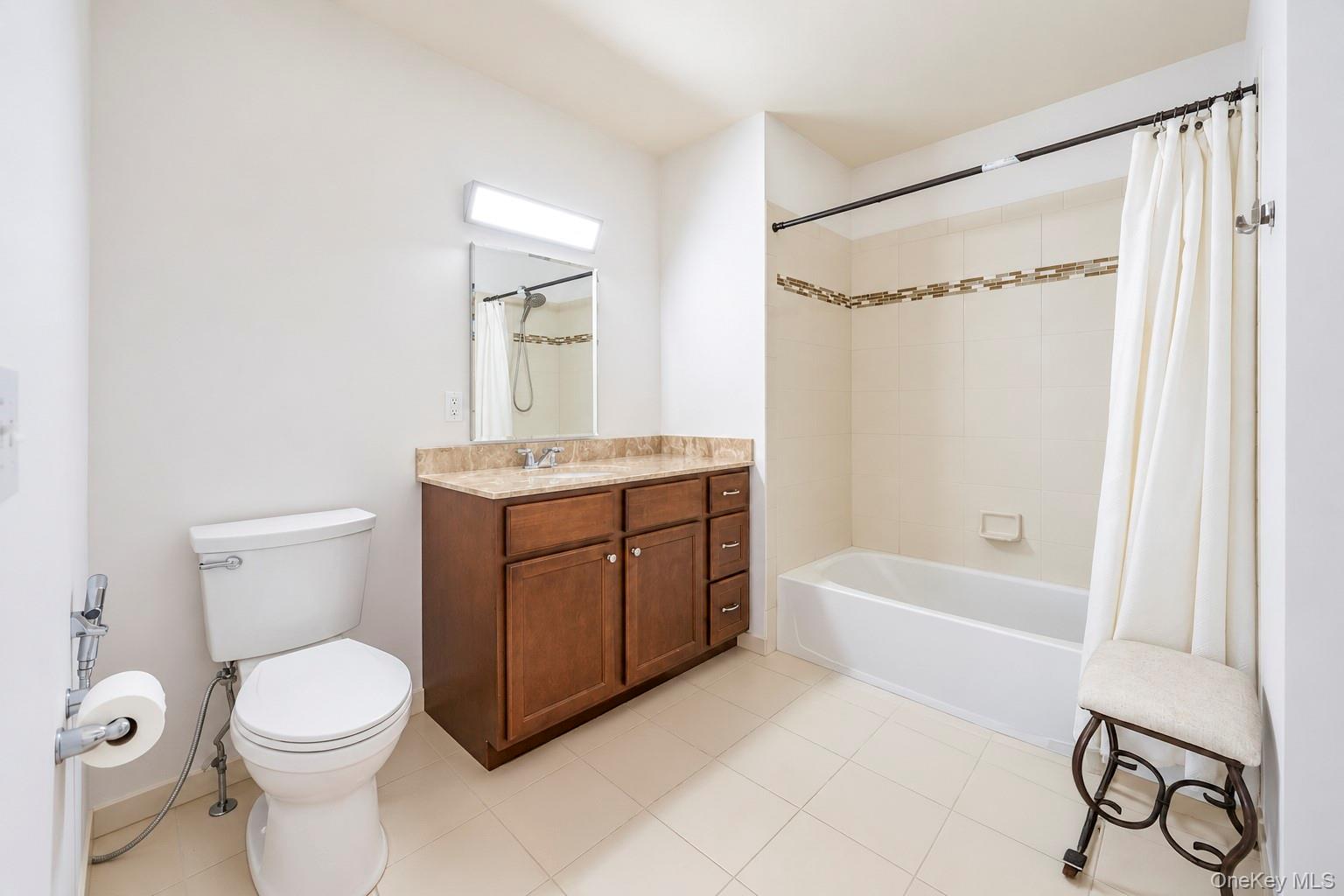 106 Weatherby Lane Property Photo 14