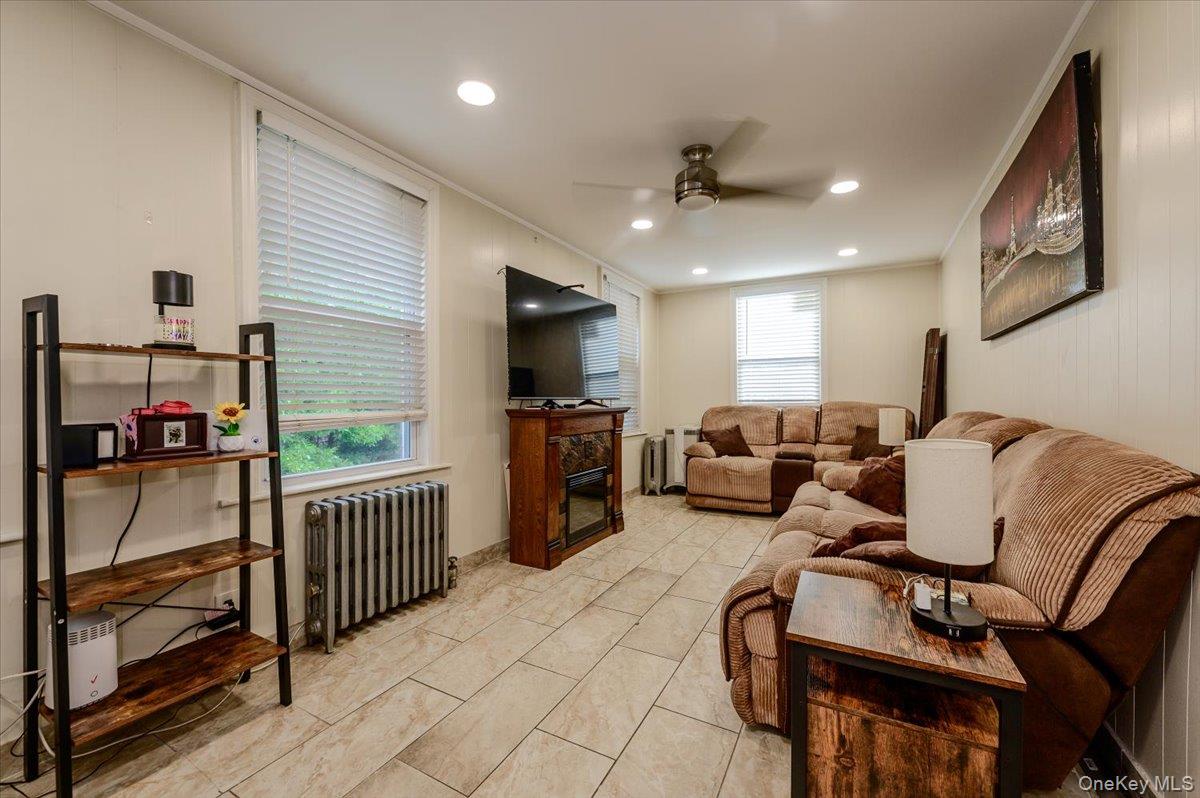3548 Bronx Boulevard Property Photo 6