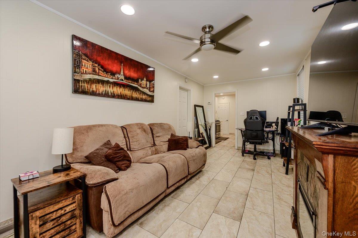 3548 Bronx Boulevard Property Photo 8