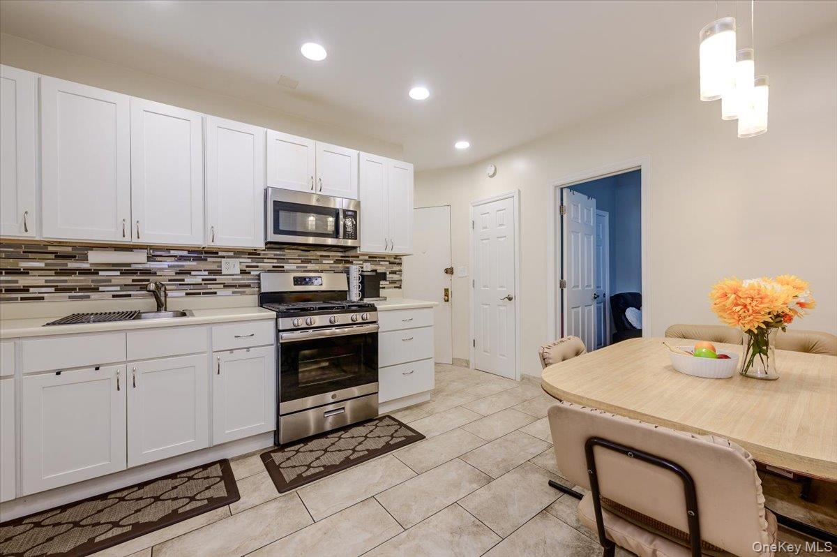 3548 Bronx Boulevard Property Photo 12