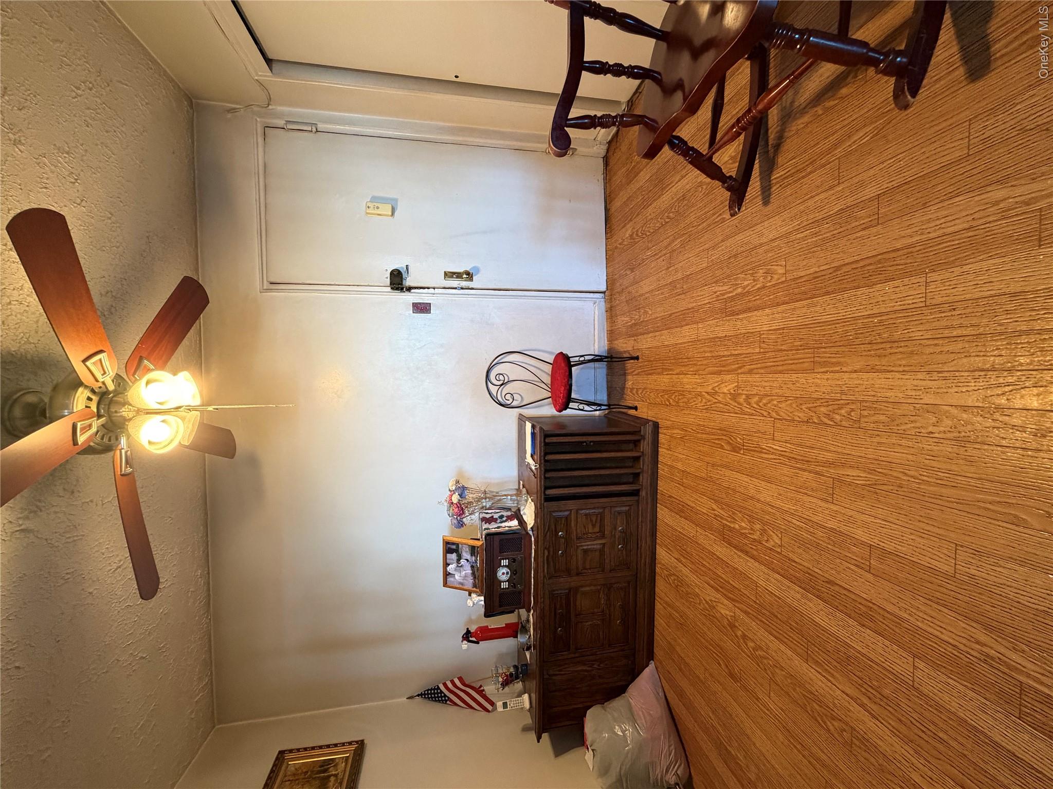 33-04 Junction Blvd 6l Property Photo 11