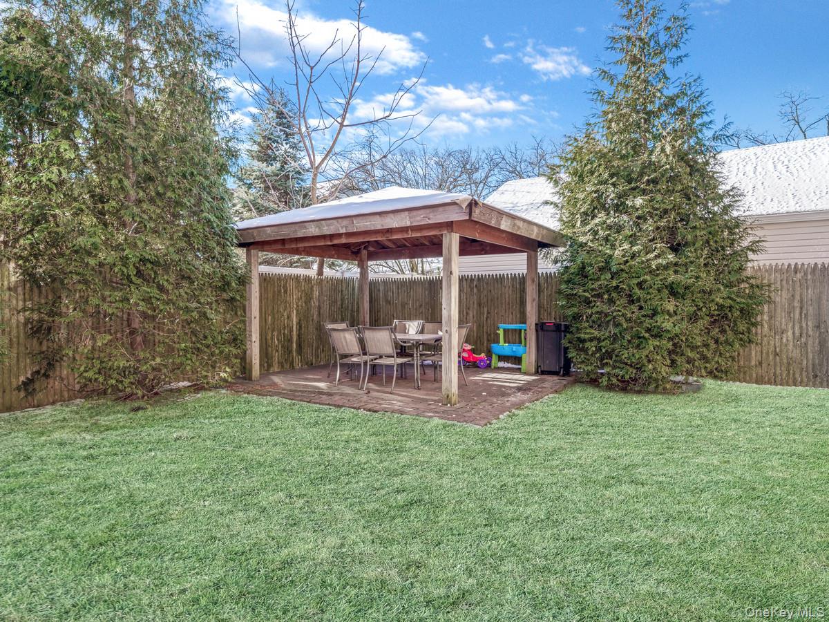 30 Shipherd Avenue 9b Property Photo 15
