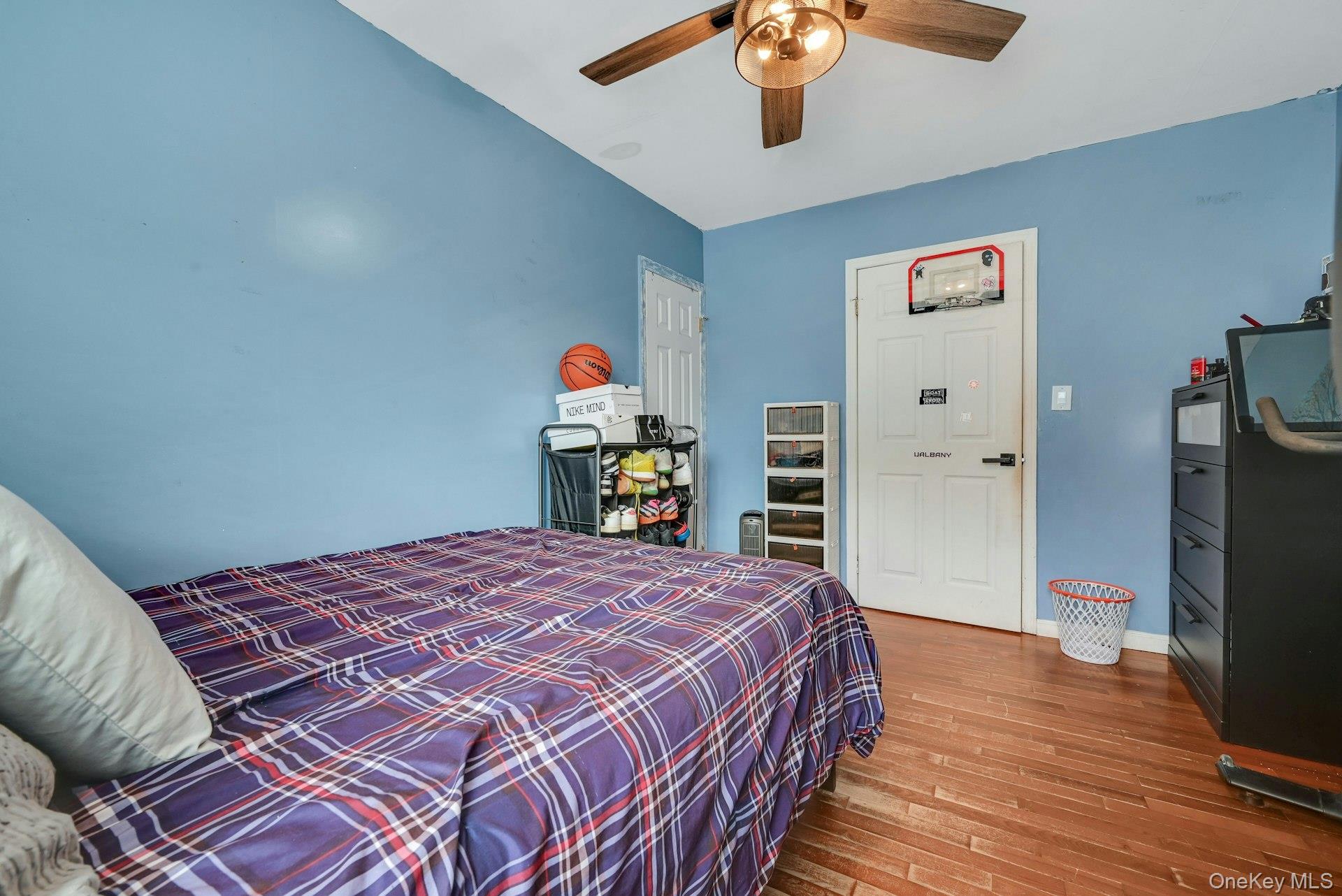 2219 120th Street Property Photo 6