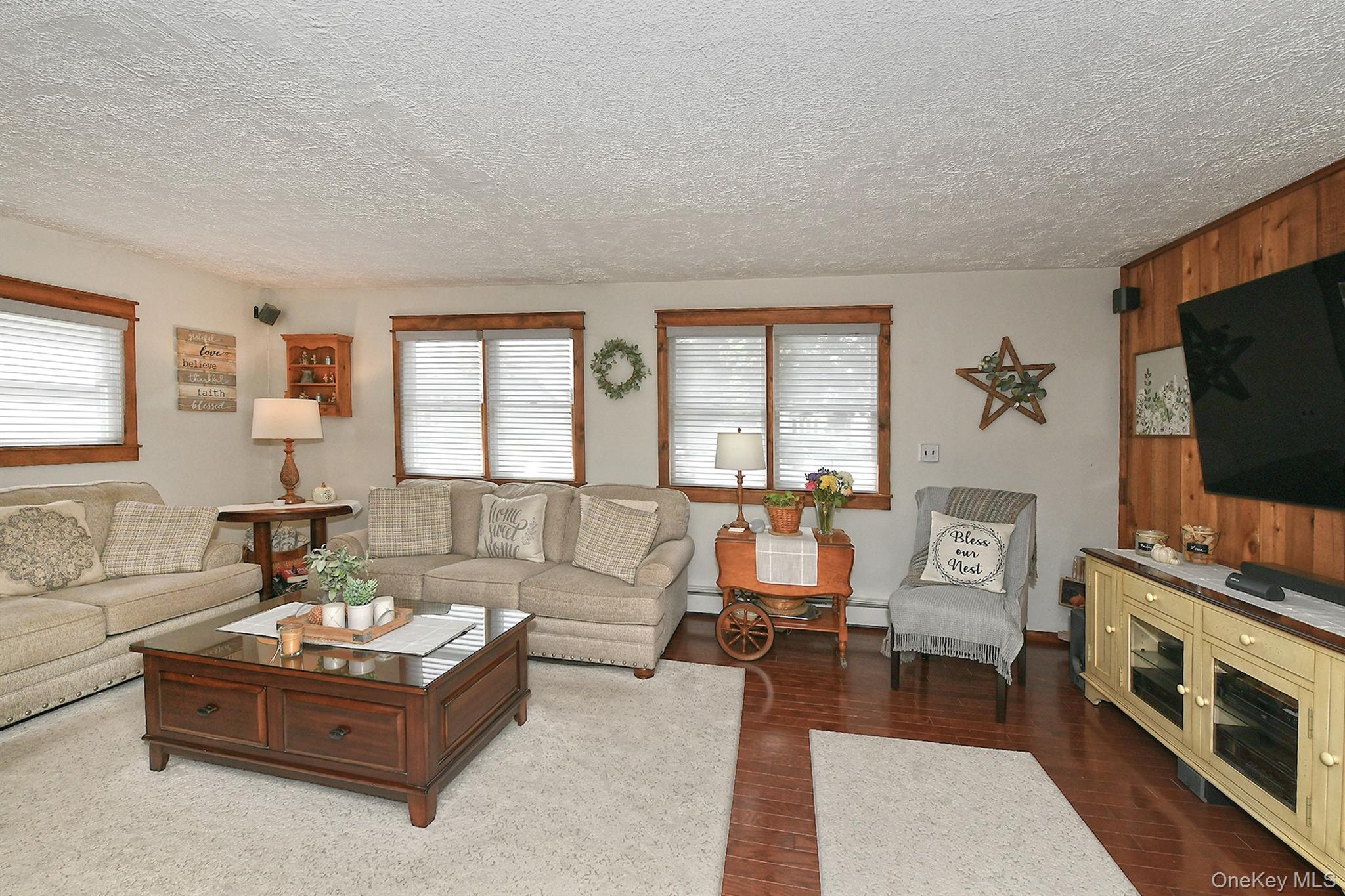 35 Jensen Road Property Photo 7