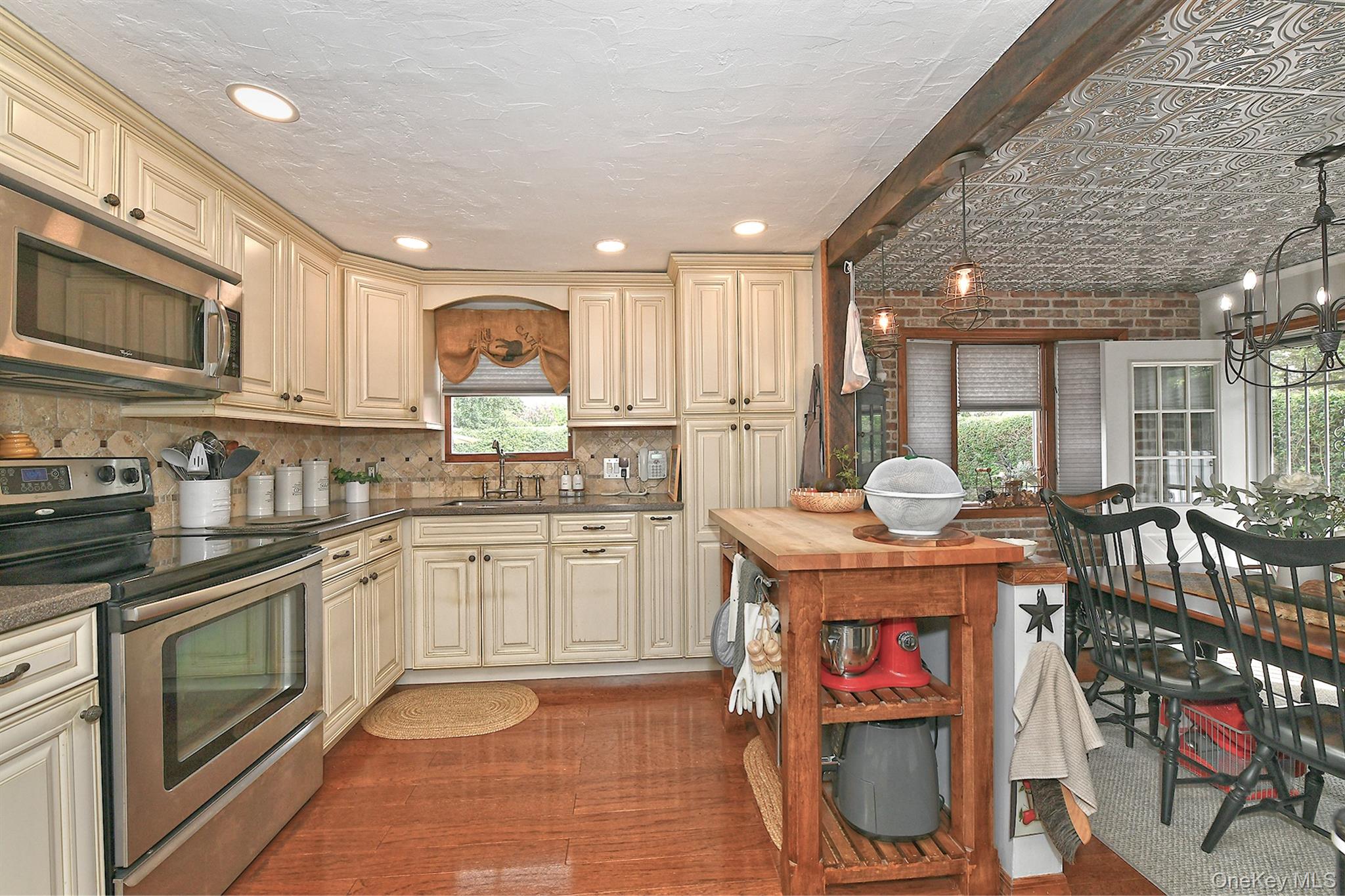35 Jensen Road Property Photo 9