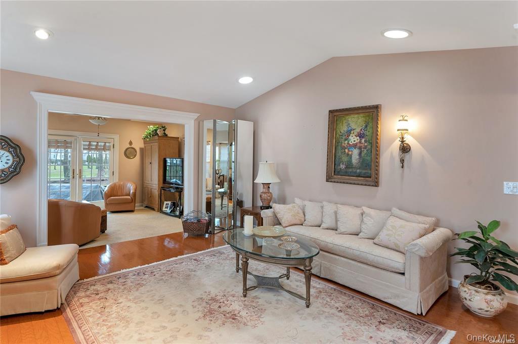 41 Madison Circle Property Photo 13