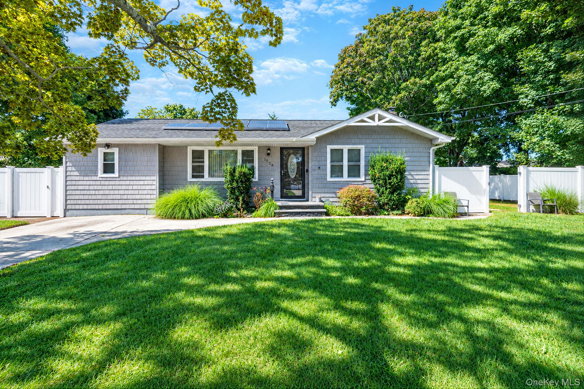 1528 Baldwin Boulevard Property Photo 1