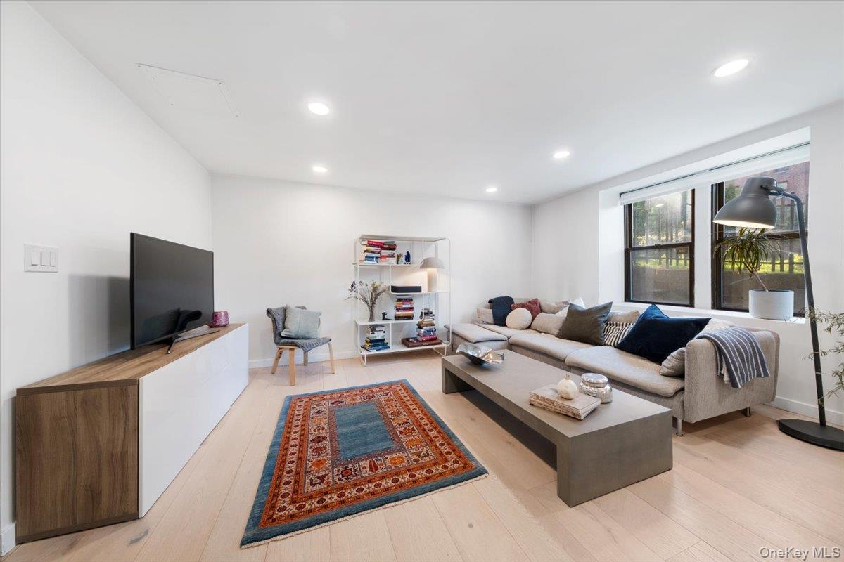 30 Windsor Terrace Aa1 Property Photo 2