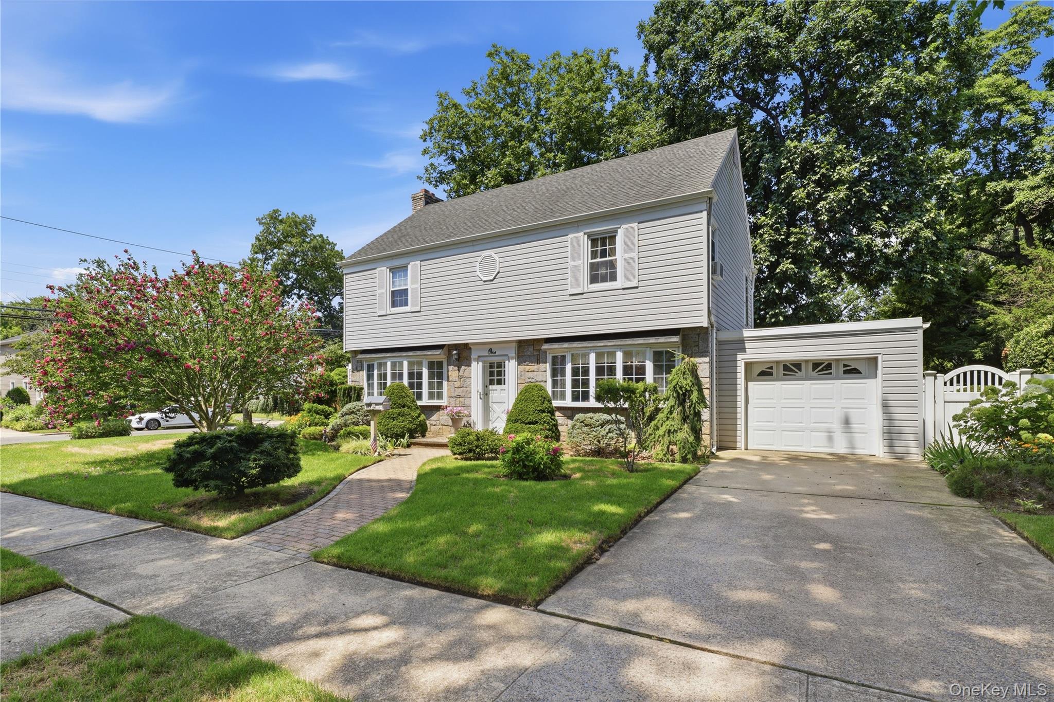 1 Beech Court Property Photo 1