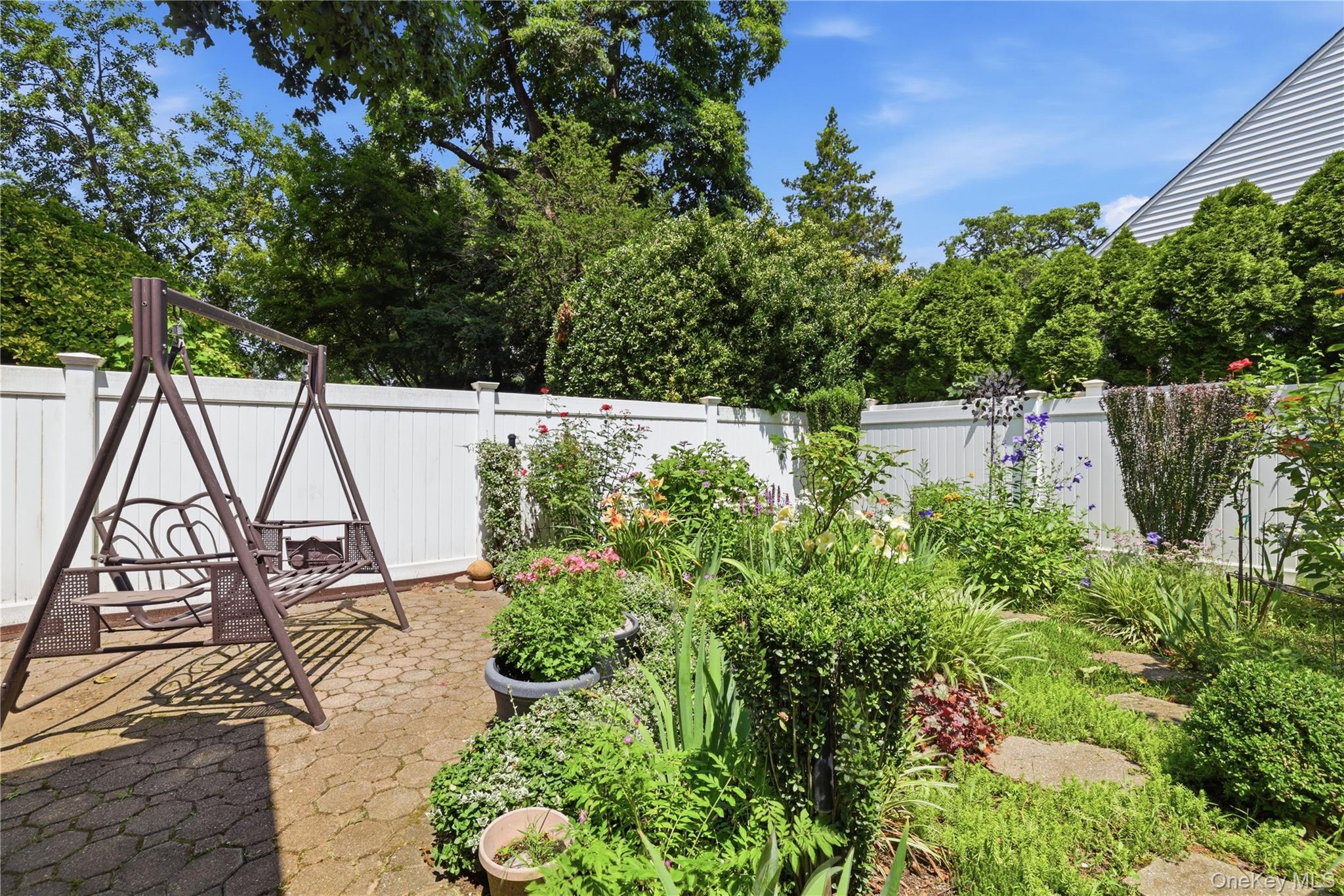 1 Beech Court Property Photo 2