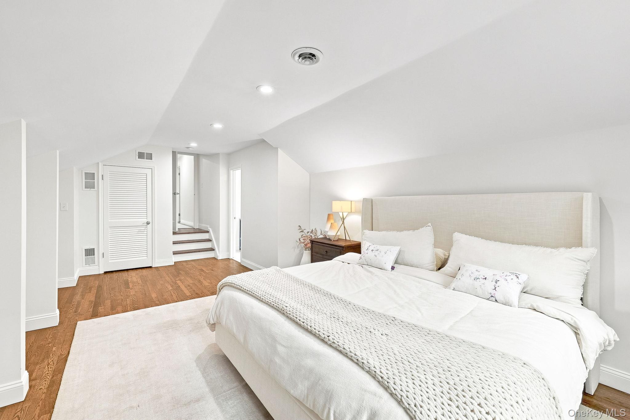 140 Grace Church Street Property Photo 19