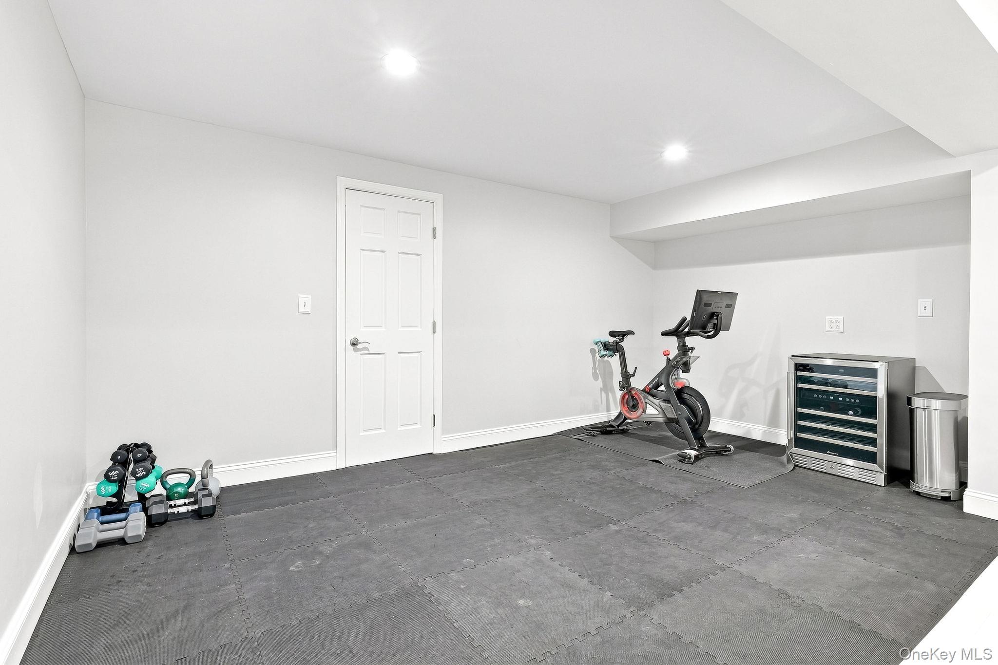 140 Grace Church Street Property Photo 28