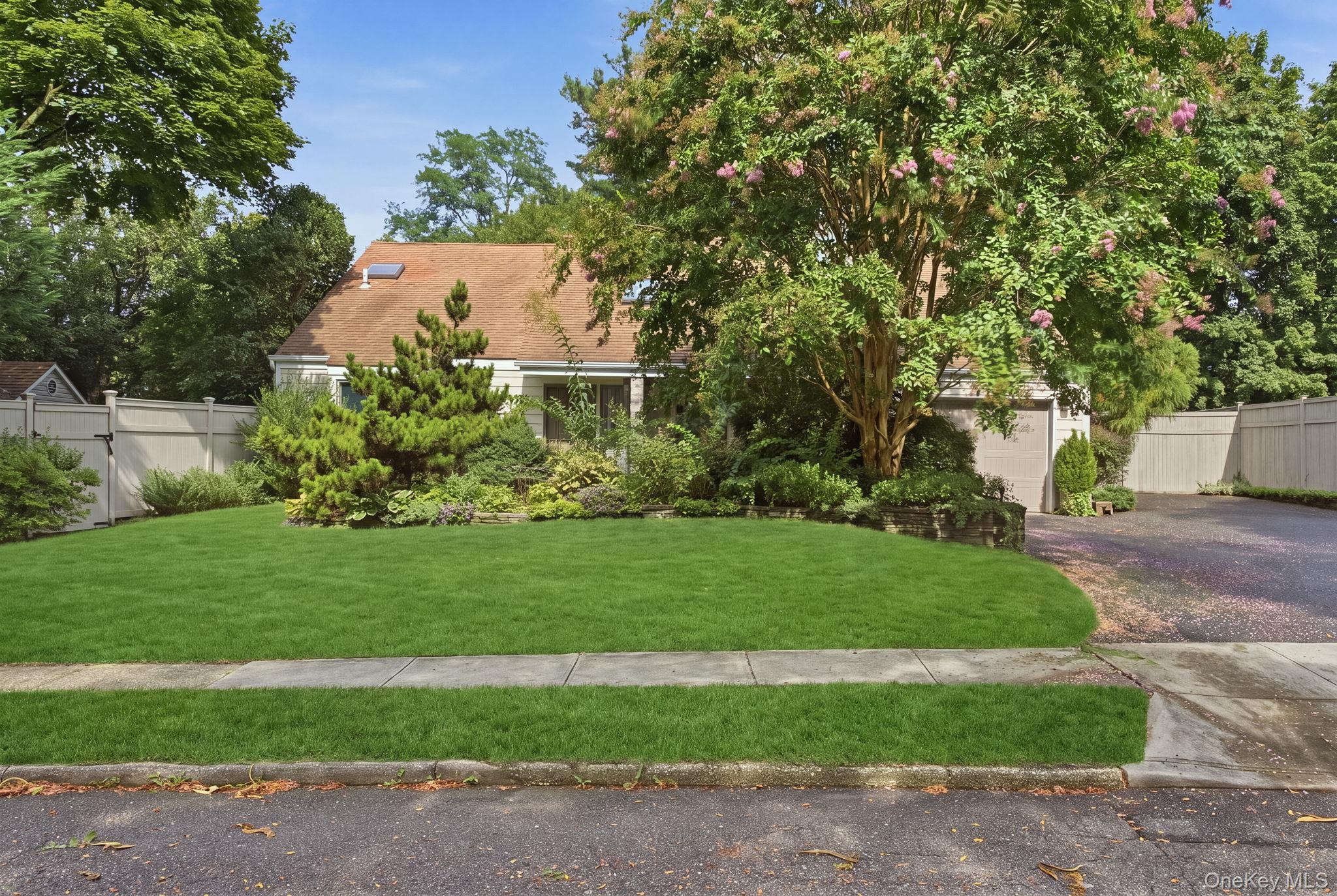5 Highridge Drive Property Photo 2