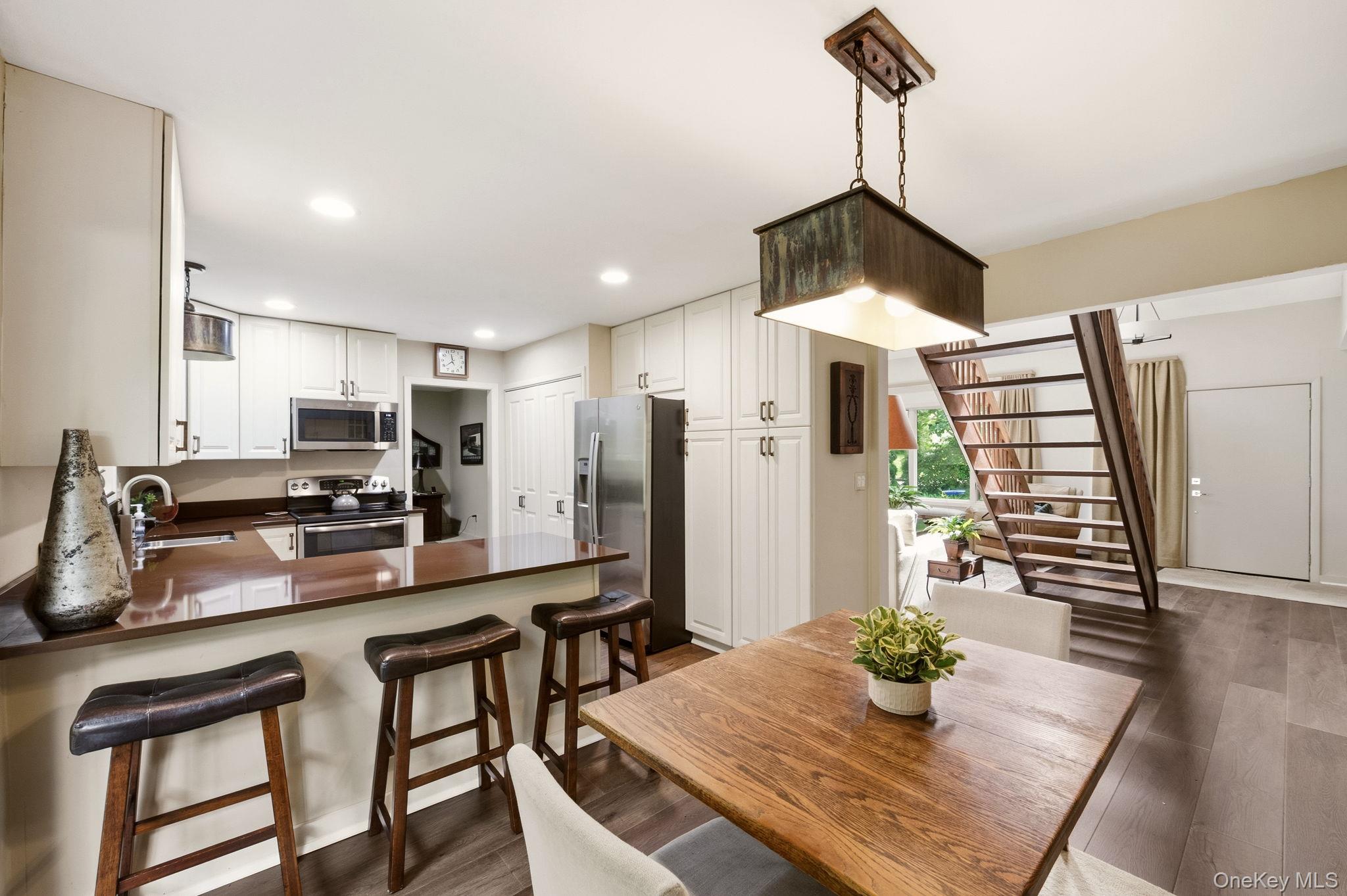 5 Highridge Drive Property Photo 14