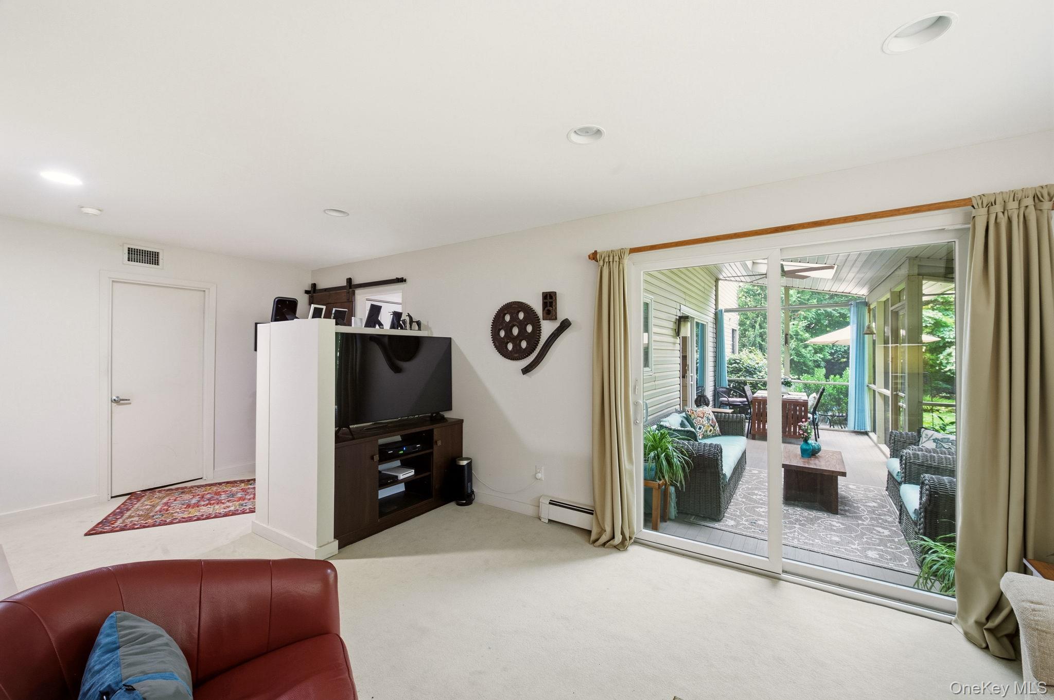 5 Highridge Drive Property Photo 18