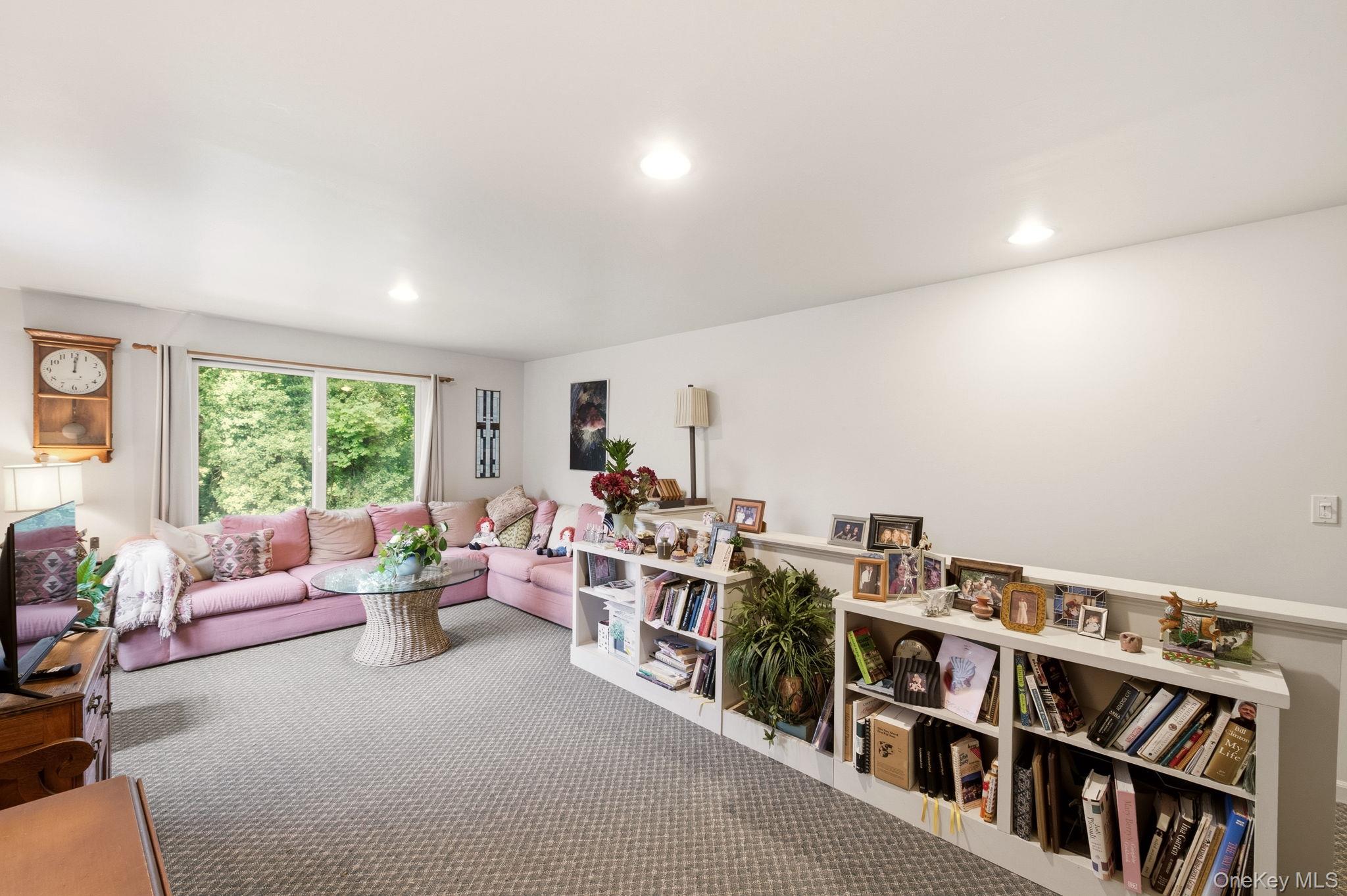 5 Highridge Drive Property Photo 28