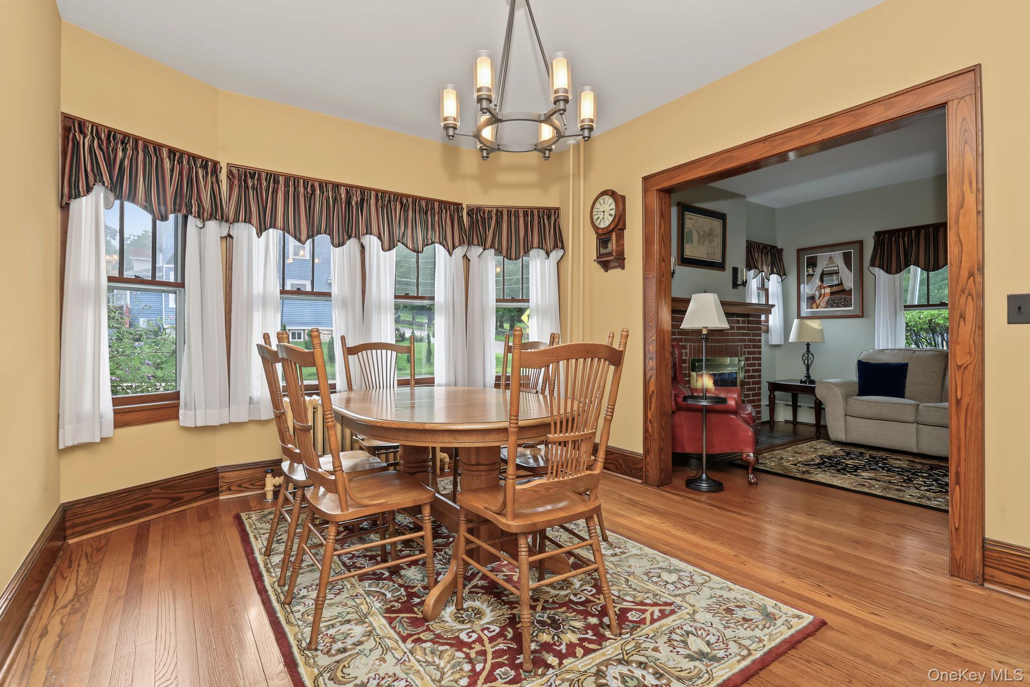 1118 Hudson Avenue Property Photo 7