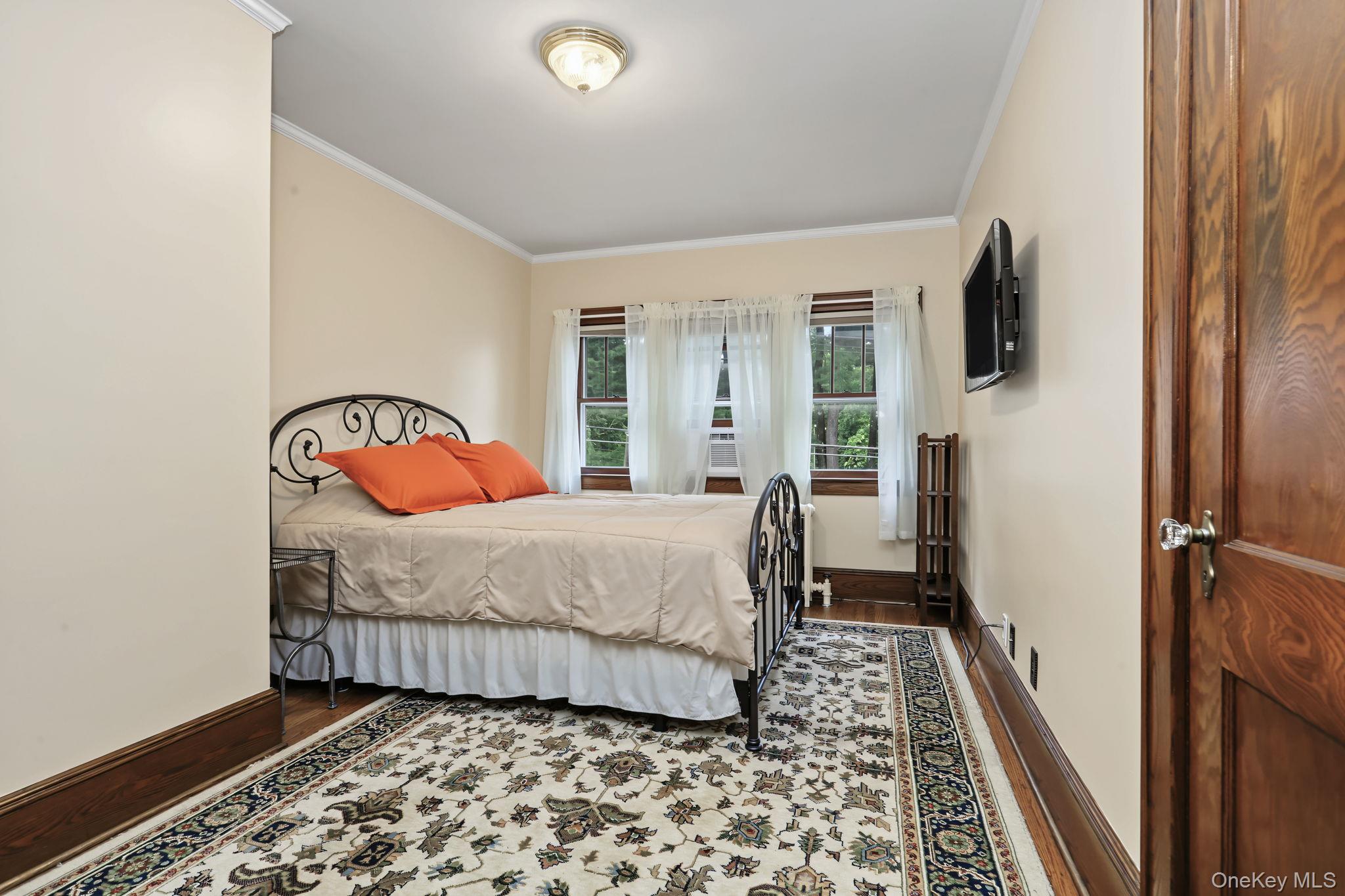 1118 Hudson Avenue Property Photo 13