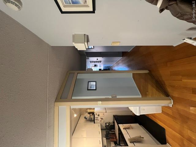 4 Martine Avenue 221 Property Photo 6