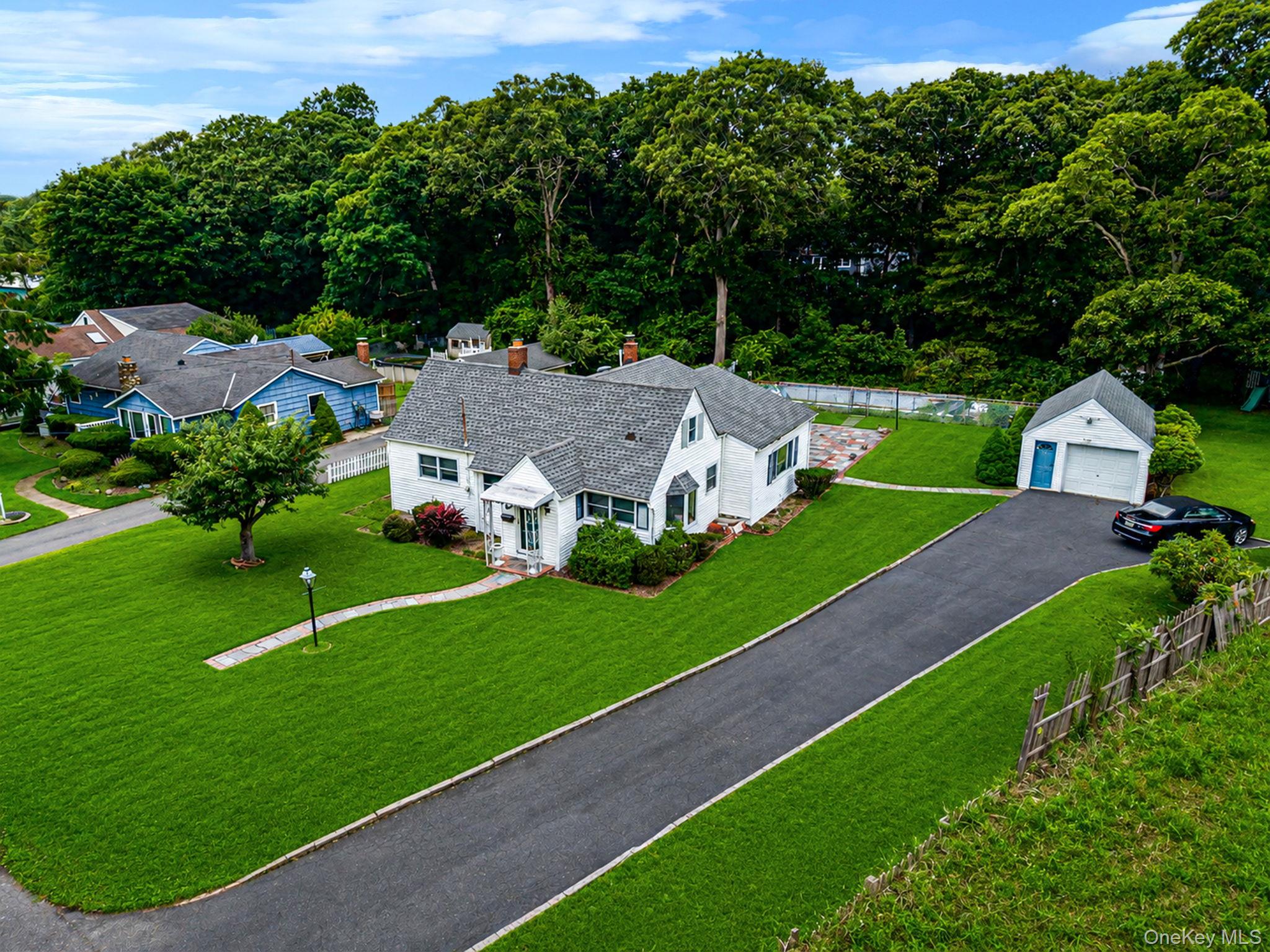 1 E Jackwill Road Property Photo 1