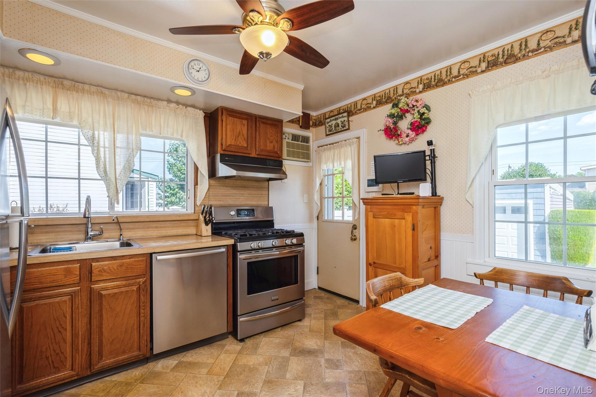 99 Barwick Street Property Photo 17