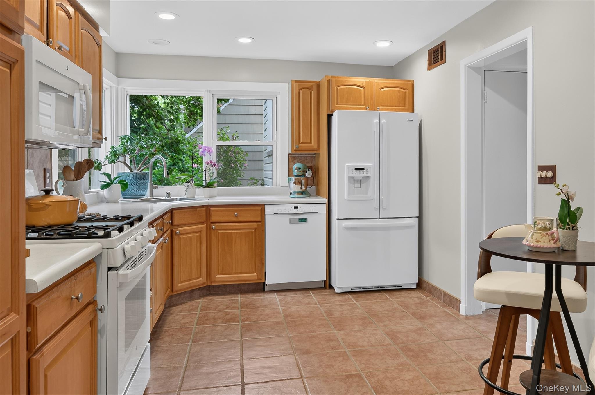 27 Anpell Drive Property Photo 19