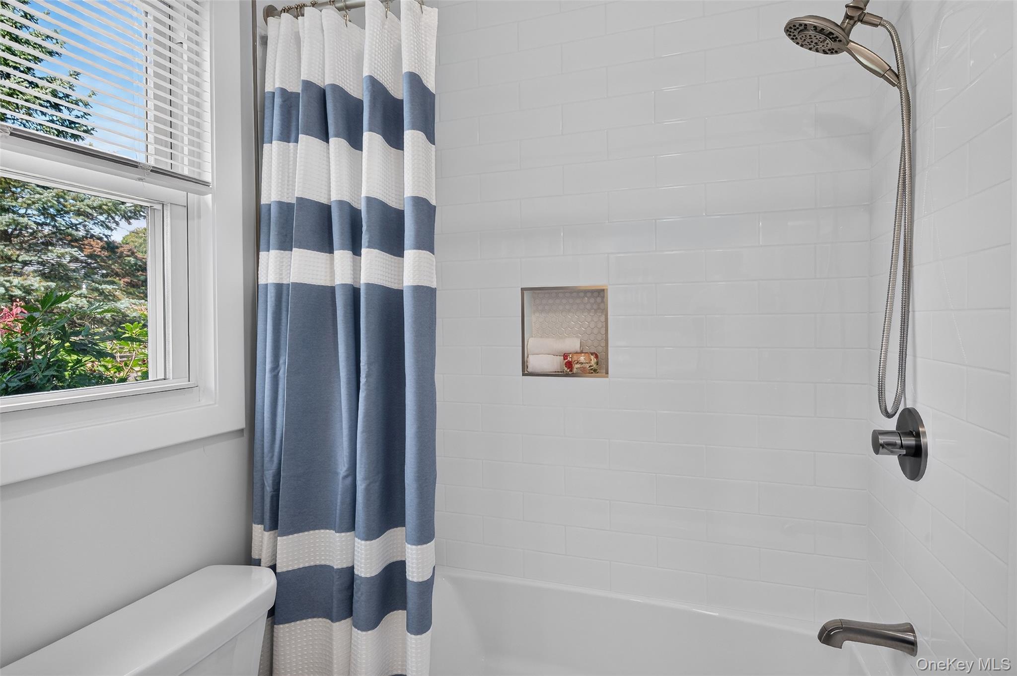 27 Anpell Drive Property Photo 26