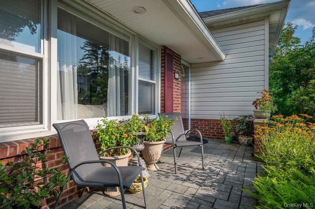 27 Anpell Drive Property Photo 34