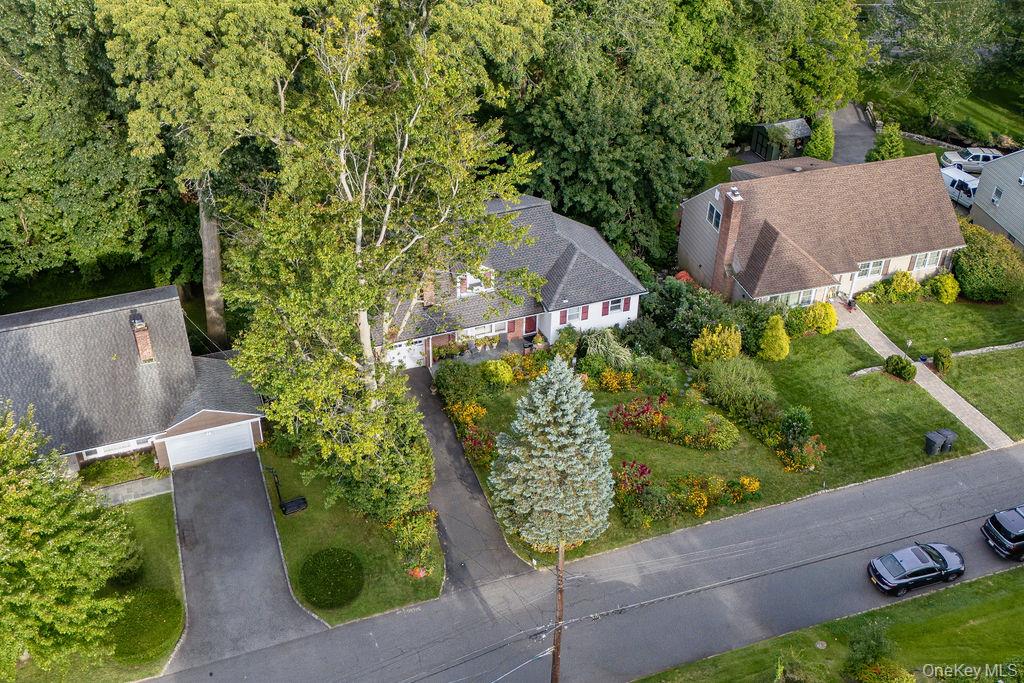 27 Anpell Drive Property Photo 43