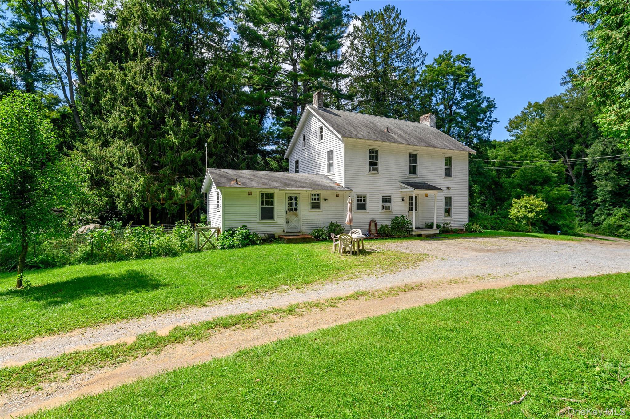 264 Quaker Hill Road Property Photo 1