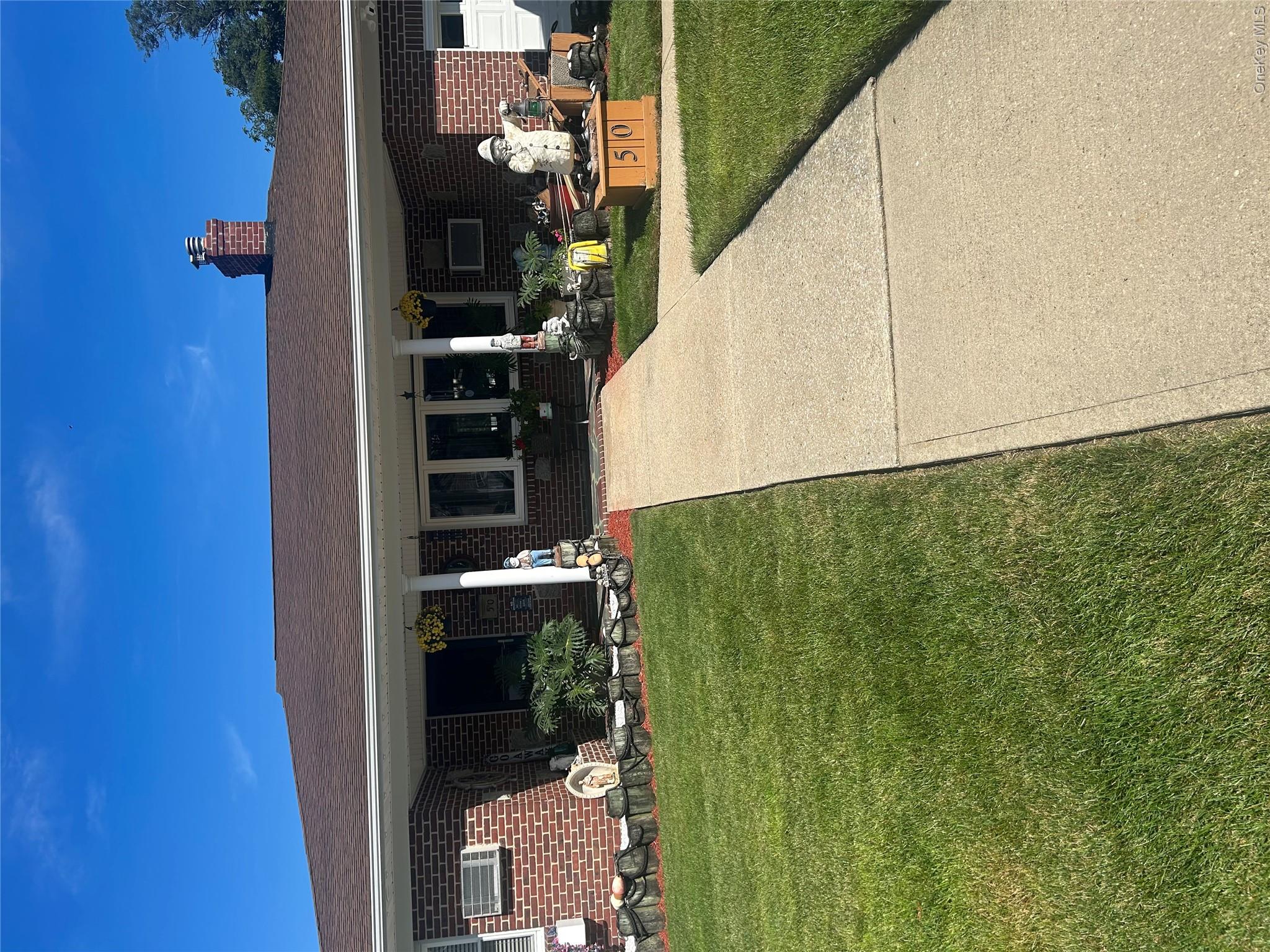 50 Willow Lane Property Photo 1
