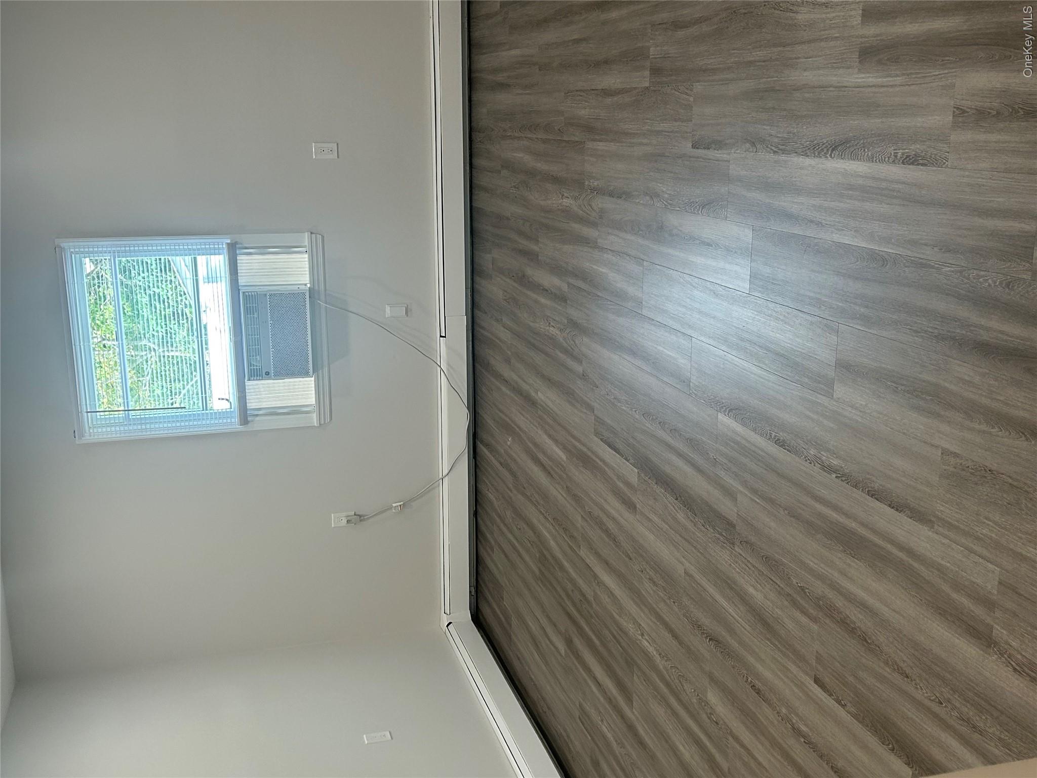 50 Willow Lane Property Photo 6