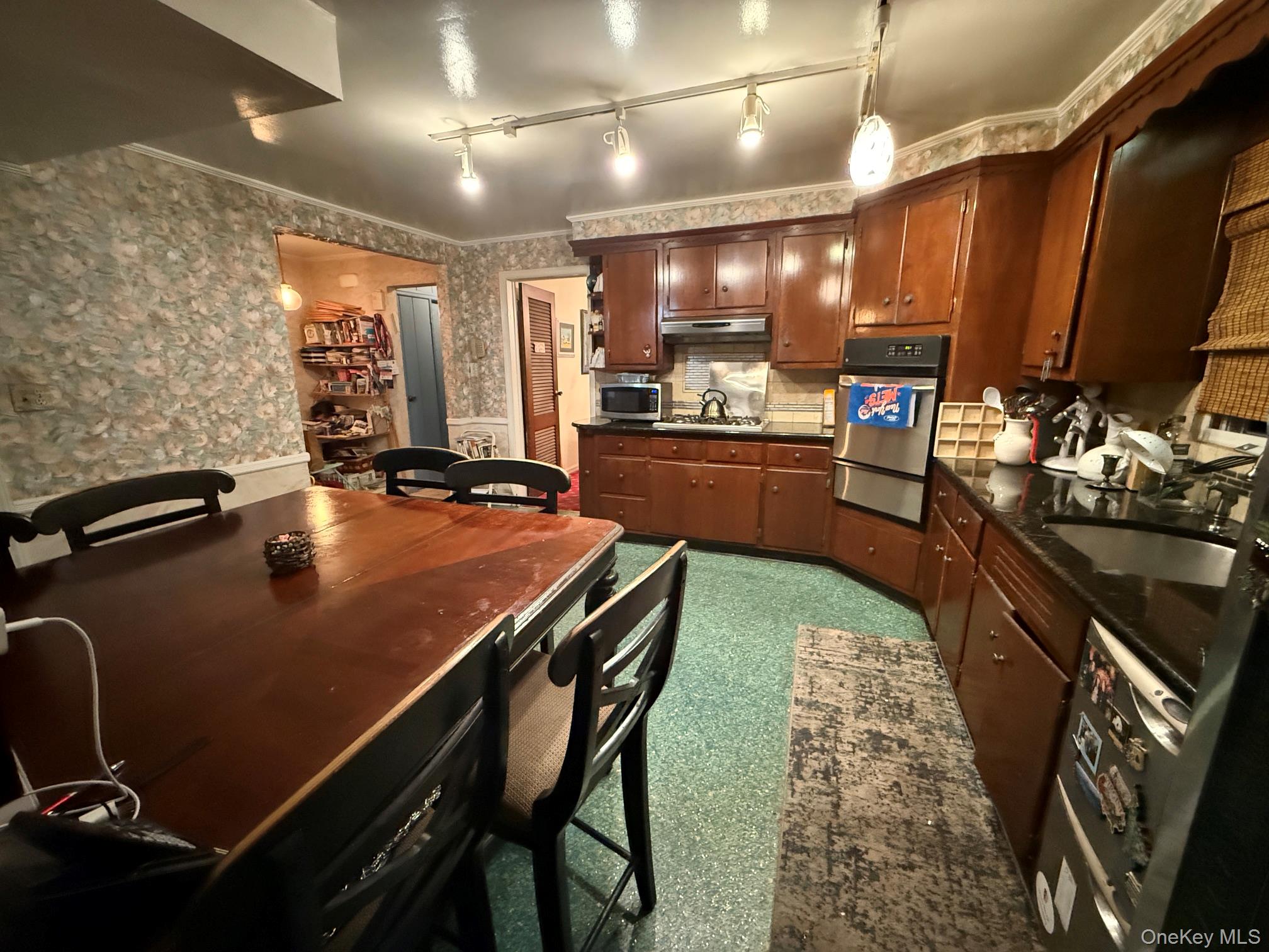 82 Auerbach Lane Property Photo 12