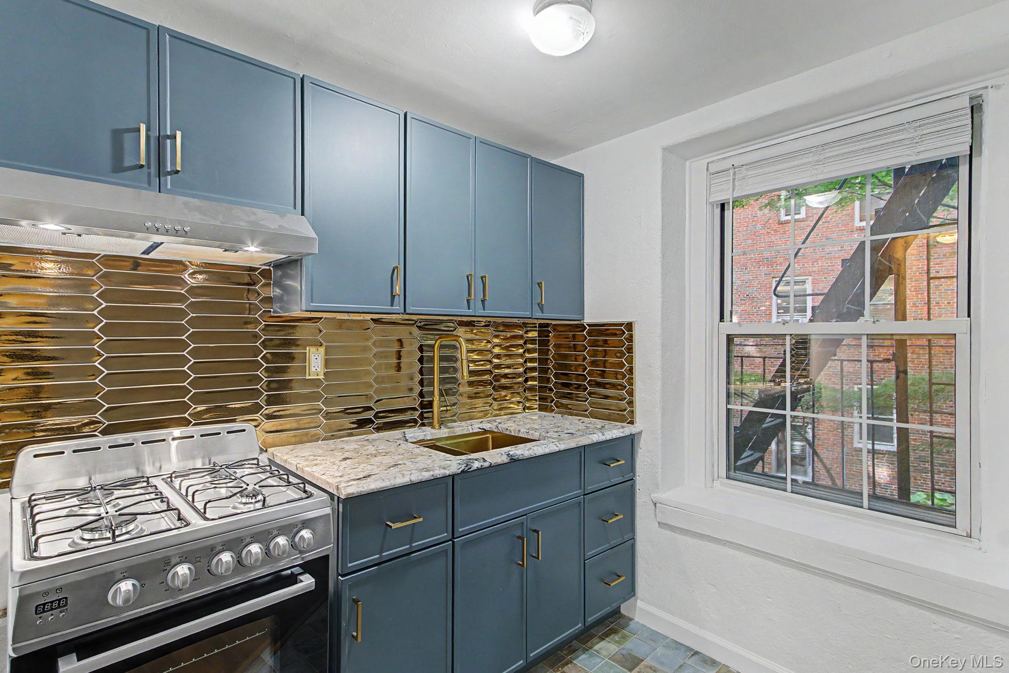 270 Bronxville Road B3 Property Photo 5